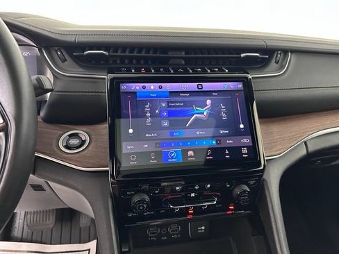 Used 2022 Jeep Grand Cherokee Summit w/ MOPAR Finishing Package AWD/4WD image 30