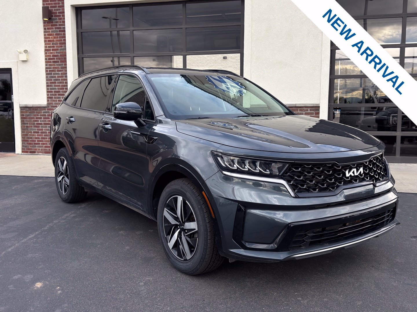 Used 2022 Kia Sorento S FWD image 1