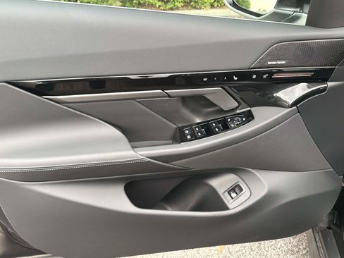 Certified 2026 BMW 530i RWD image 17