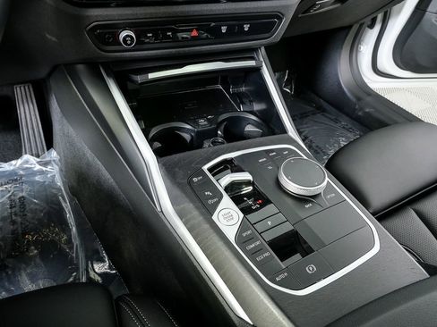 Used 2024 BMW 330i Sedan RWD image 17