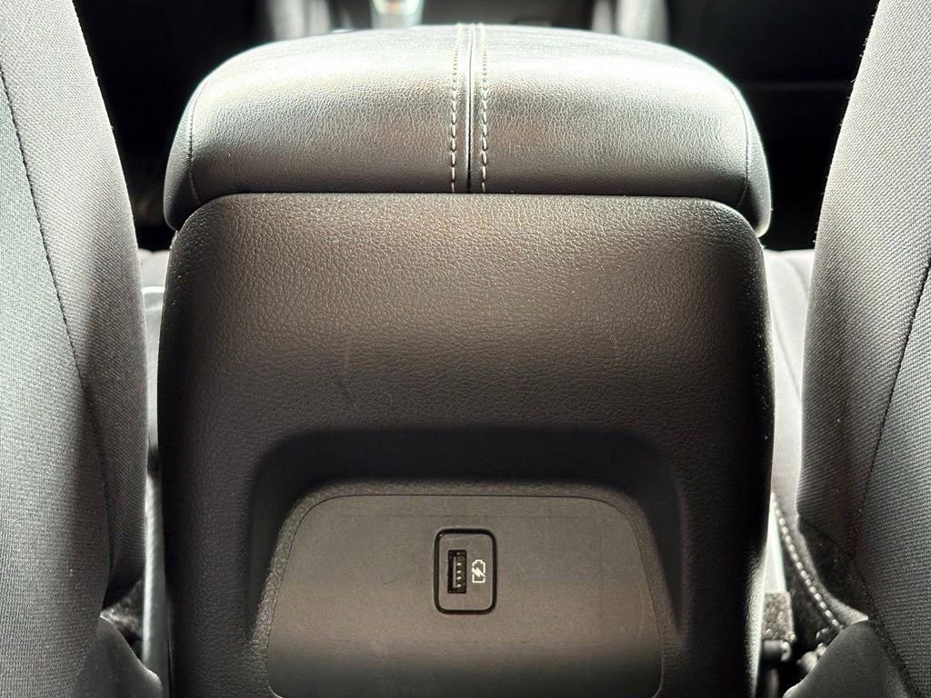 Used 2024 Nissan Sentra SV FWD image 11