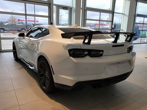 Used 2019 Chevrolet Camaro ZL1 image 5