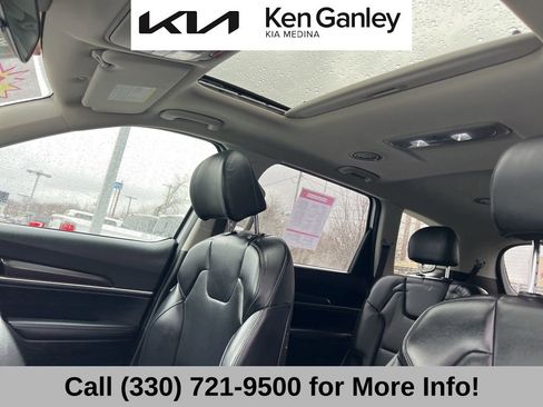 Certified 2023 Kia Telluride S w/ S Sunroof Package image 44