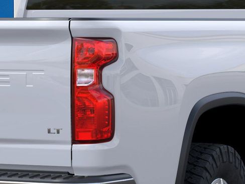 New 2026 Chevrolet Silverado 2500 LT w/ Safety Package AWD/4WD image 11