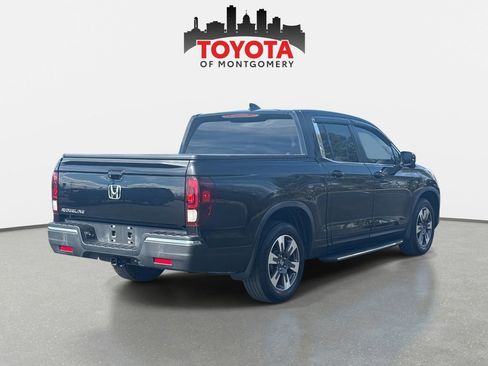 Used 2018 Honda Ridgeline RTL-T image 3