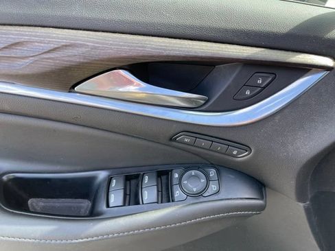 Used 2023 Buick Enclave Avenir w/ Avenir Technology Package AWD/4WD image 16