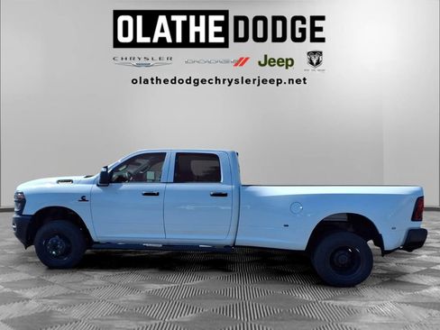 New 2026 RAM 3500 Tradesman image 18