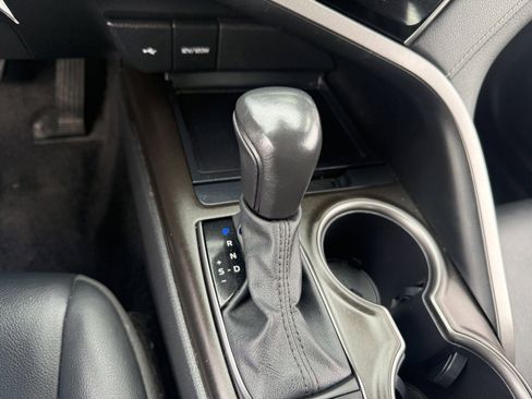 Used 2024 Toyota Camry SE image 31