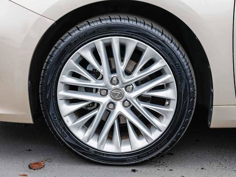 Used 2013 Lexus ES 350 image 9