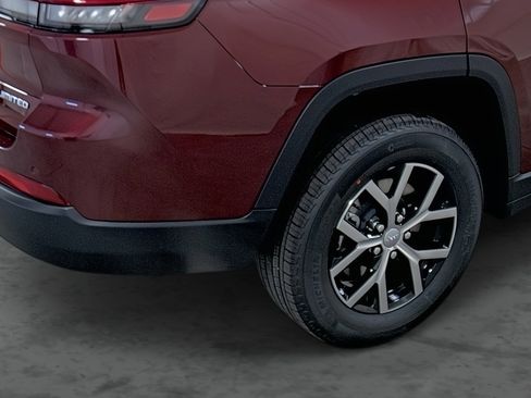 New 2025 Jeep Grand Cherokee L Limited image 12