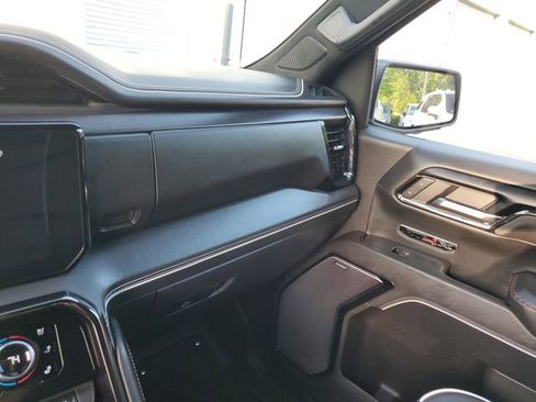 Used 2025 GMC Sierra 1500 AT4X AWD/4WD image 26