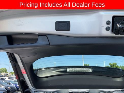 Used 2023 Toyota RAV4 XSE AWD/4WD image 16