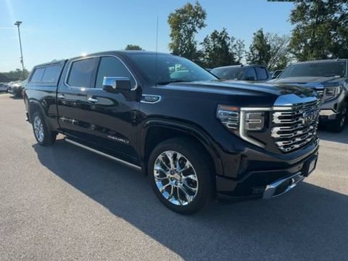 Used 2024 GMC Sierra 1500 Denali w/ Denali Reserve Package AWD/4WD image 3