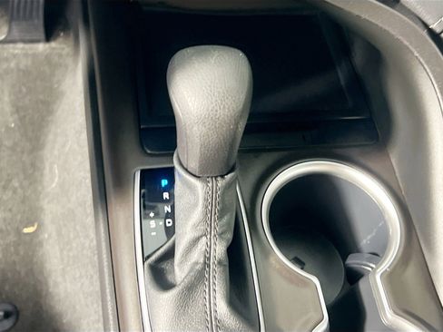Used 2022 Toyota Camry LE image 25
