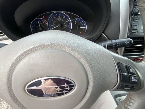 Used 2013 Subaru Forester 2.5X Limited AWD/4WD image 10
