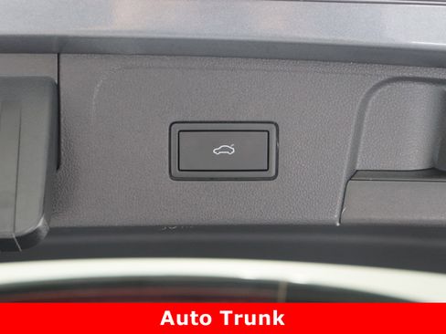 Used 2024 Volkswagen Atlas SE image 36