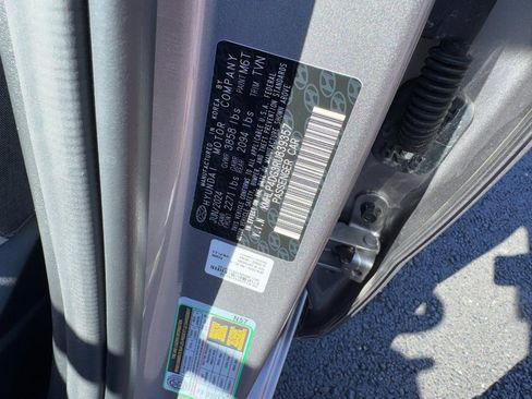 Certified 2024 Hyundai Elantra Limited image 25