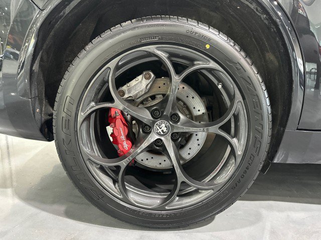 Used 2018 Alfa Romeo Stelvio Quadrifoglio w/ Driver Assist Dynamic Package AWD/4WD image 8