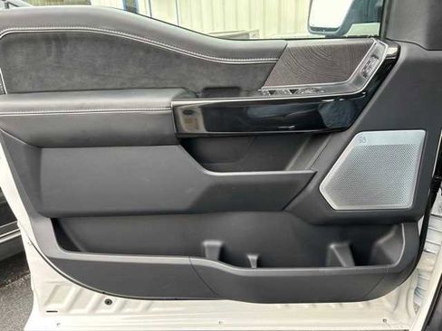 New 2023 Ford F150 Lightning Platinum image 15