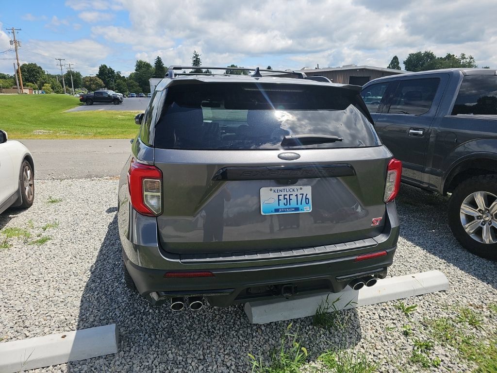 Used 2023 Ford Explorer ST w/ ST Street Pack AWD/4WD image 9