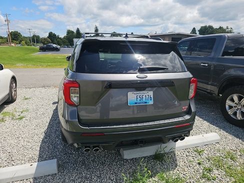 Used 2023 Ford Explorer ST w/ ST Street Pack AWD/4WD image 9
