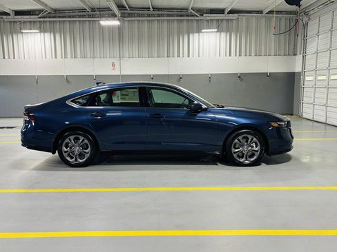 New 2025 Honda Accord EX-L image 18