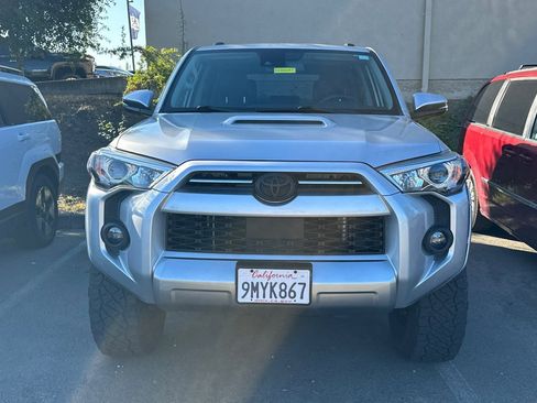 Used 2021 Toyota 4Runner TRD Off-Road Premium w/ Moonroof Package AWD/4WD image 3