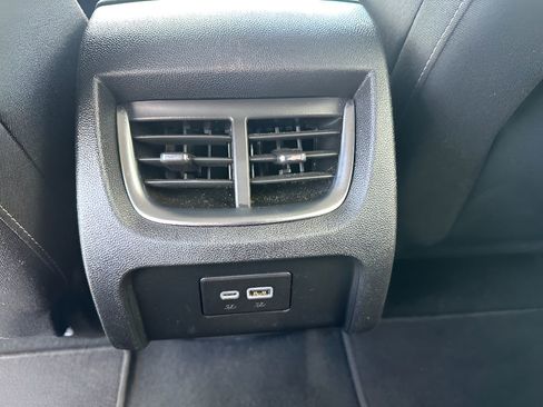 Used 2025 Chevrolet Blazer LT AWD/4WD image 14