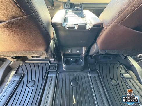 Used 2024 Toyota Sienna Platinum image 25