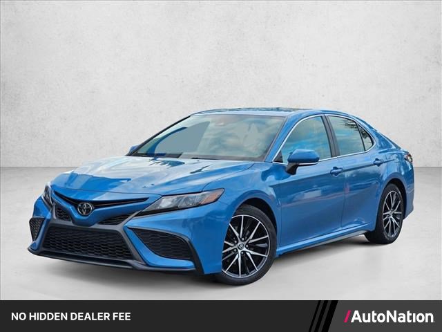 Used 2023 Toyota Camry SE w/ Blackout Package (TMS) AWD/4WD image 1