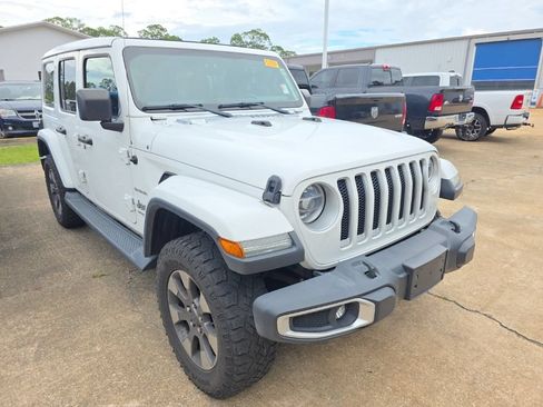 Used 2020 Jeep Wrangler Unlimited Sahara AWD/4WD image 5