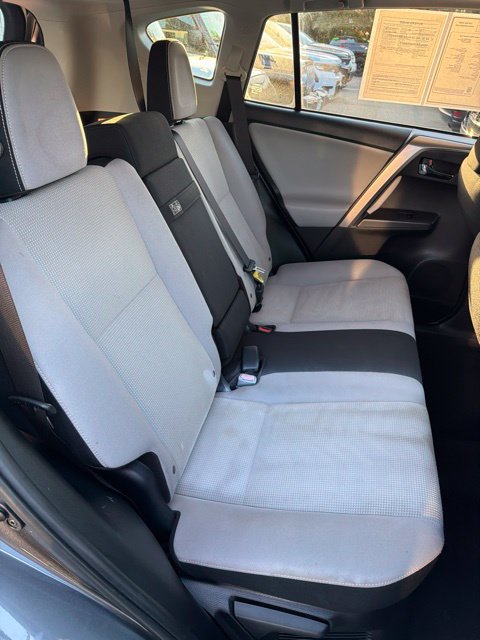 Used 2017 Toyota RAV4 XLE w/ Convenience Package AWD/4WD image 14