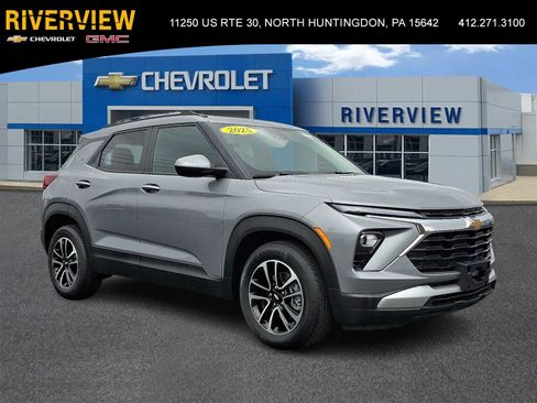 Used 2025 Chevrolet TrailBlazer LT image 1