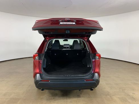 Used 2023 Toyota RAV4 XLE w/ Convenience Package FWD image 12