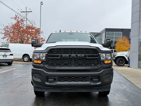 Used 2024 RAM 3500 Tradesman w/ Convenience Group image 6