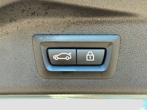 Used 2023 BMW X7 xDrive40i image 14