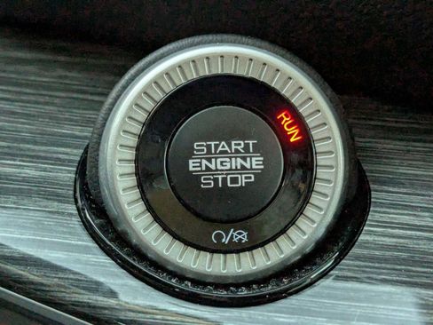 Used 2022 Jeep Wagoneer Series II w/ Premium Group I AWD/4WD image 27