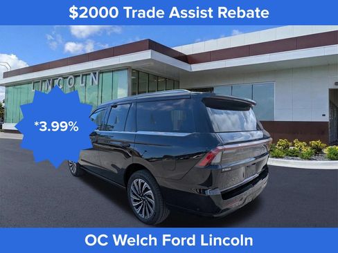 Certified 2025 Lincoln Navigator Black Label AWD/4WD image 7