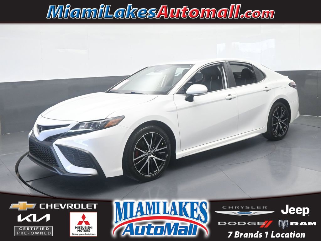 Used 2022 Toyota Camry SE w/ Convenience Package FWD 360° Tour