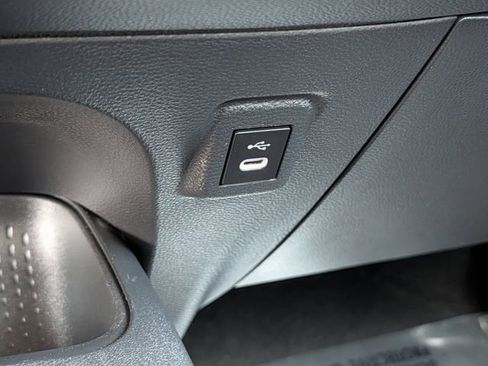Used 2025 Toyota Corolla LE FWD image 17