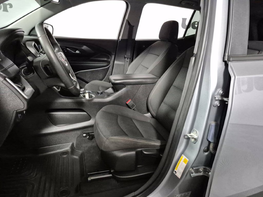 Used 2023 GMC Terrain SLE w/ Elevation Edition FWD image 10