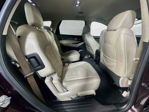 Used 2018 Buick Enclave Essence FWD image 26