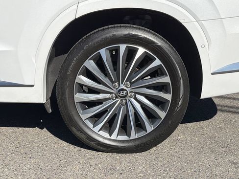 Used 2024 Hyundai Palisade Calligraphy AWD/4WD image 3