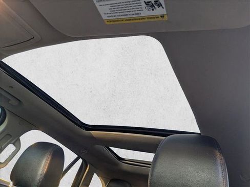 Used 2013 Ford Edge SEL image 17