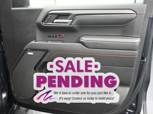Used 2022 GMC Sierra 1500 AT4 w/ AT4 Preferred Package image 9