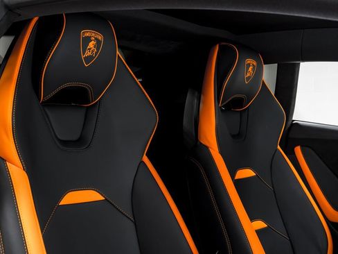 Used 2023 Lamborghini Huracan Tecnica RWD image 35