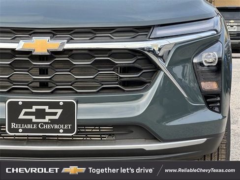 New 2026 Chevrolet Trax LT w/ Driver Confidence Package image 9