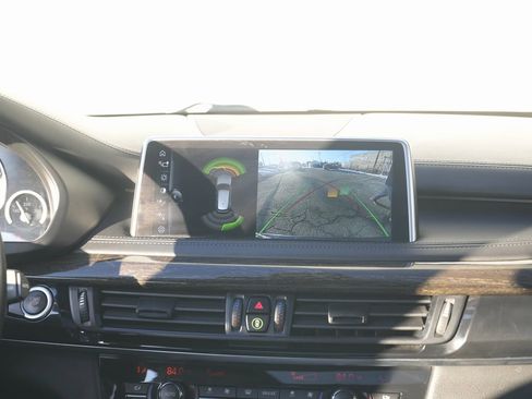 Used 2017 BMW X5 xDrive50i image 42