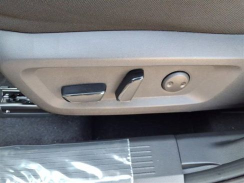 New 2026 Nissan Rogue SV image 25