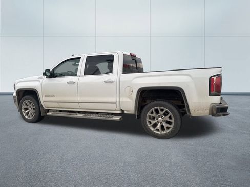 Used 2018 GMC Sierra 1500 SLT w/ SLT Premium Package image 10